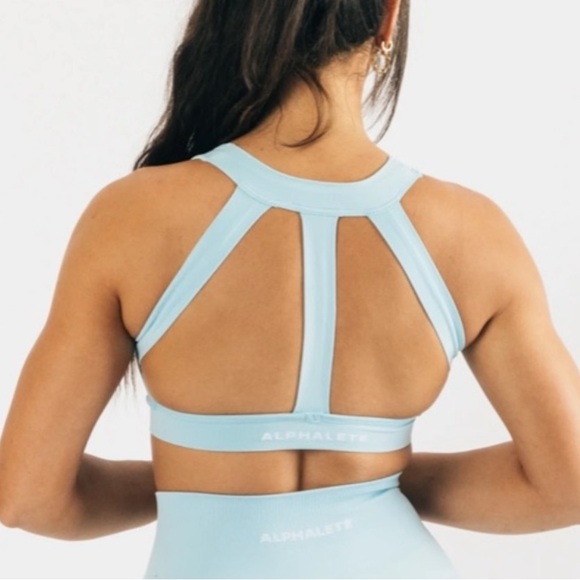 Alphalete Trinity Sports Bra - Medium (fits like a large) - Picture 2 of 4